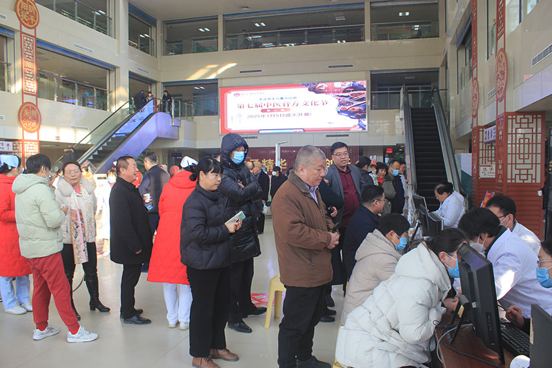 �F�ǅ^(q��)���t(y��)Ժ�෽�Ļ���(ji��)ʢ���_(k��i)Ļ���������t(y��)���裬�츣���ս���